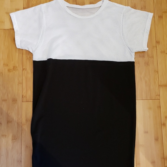 Short dresses - Picture 1 of 1